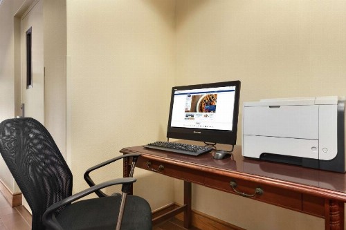 Hampton Inn & Suites Tarpon Springs - image 16