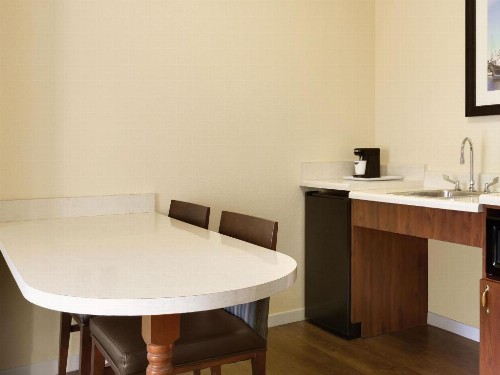 Hampton Inn & Suites Tarpon Springs - image 19