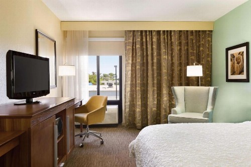 Hampton Inn & Suites Tarpon Springs - image 26