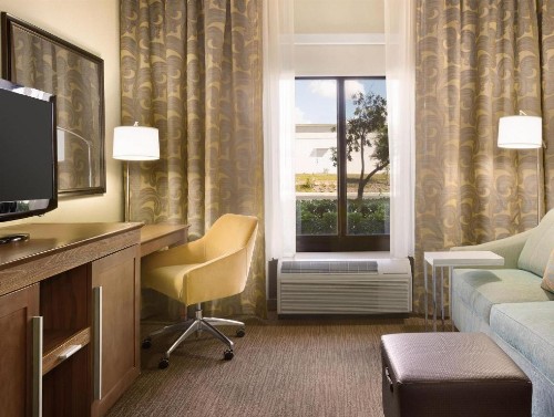 Hampton Inn & Suites Tarpon Springs - image 28