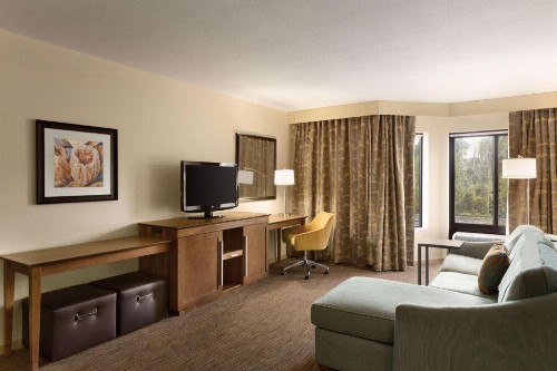 Hampton Inn & Suites Tarpon Springs - image 44