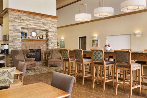 Hampton Inn & Suites Tarpon Springs - image 7