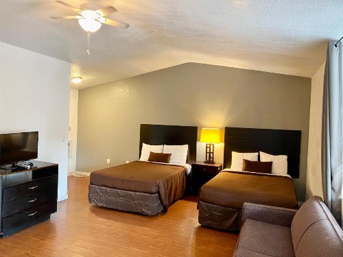 Tarpon Inn - image 29