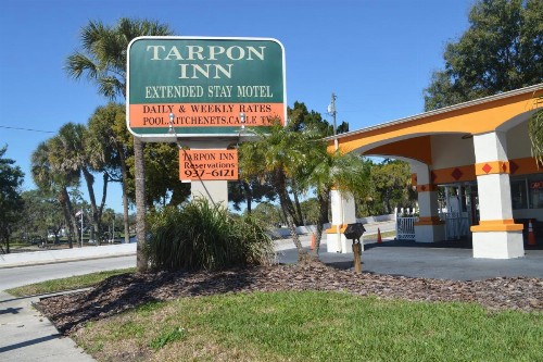 Tarpon Inn - image 3
