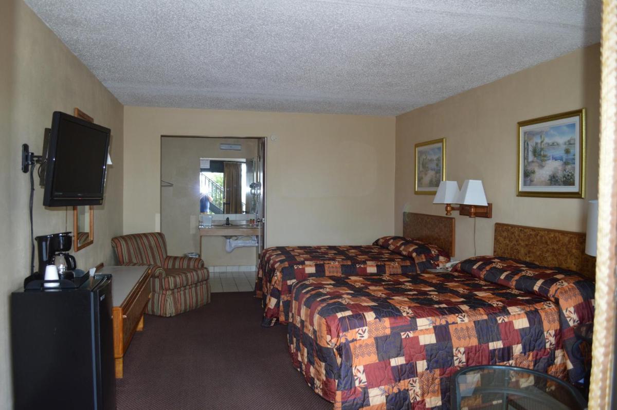 Tarpon Shores Inn - image 5