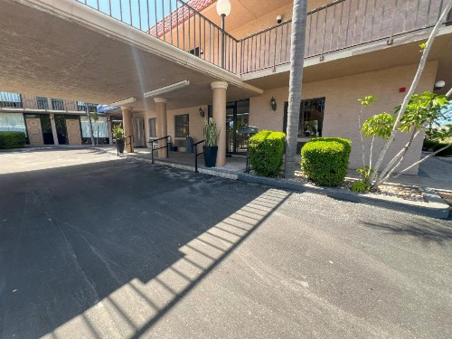 Tarpon Shores Inn - image 6