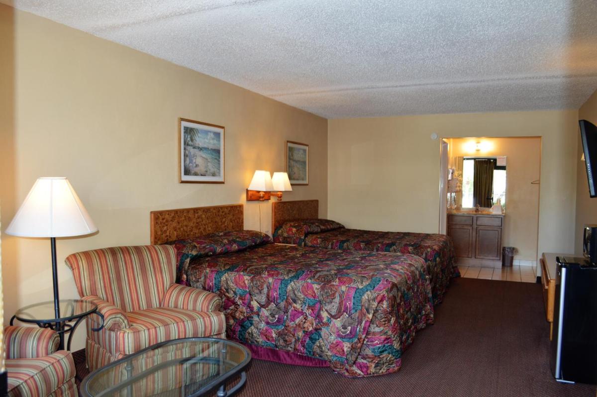 Tarpon Shores Inn - image 7