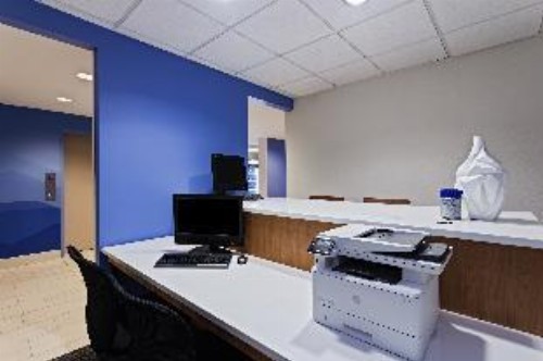Holiday Inn Express & Suites Tavares an IHG Hotel - image 10