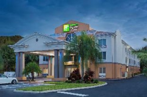 Holiday Inn Express & Suites Tavares an IHG Hotel - image 17