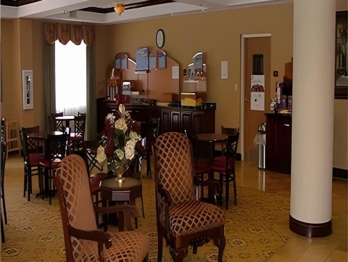 Holiday Inn Express & Suites Tavares an IHG Hotel - image 2