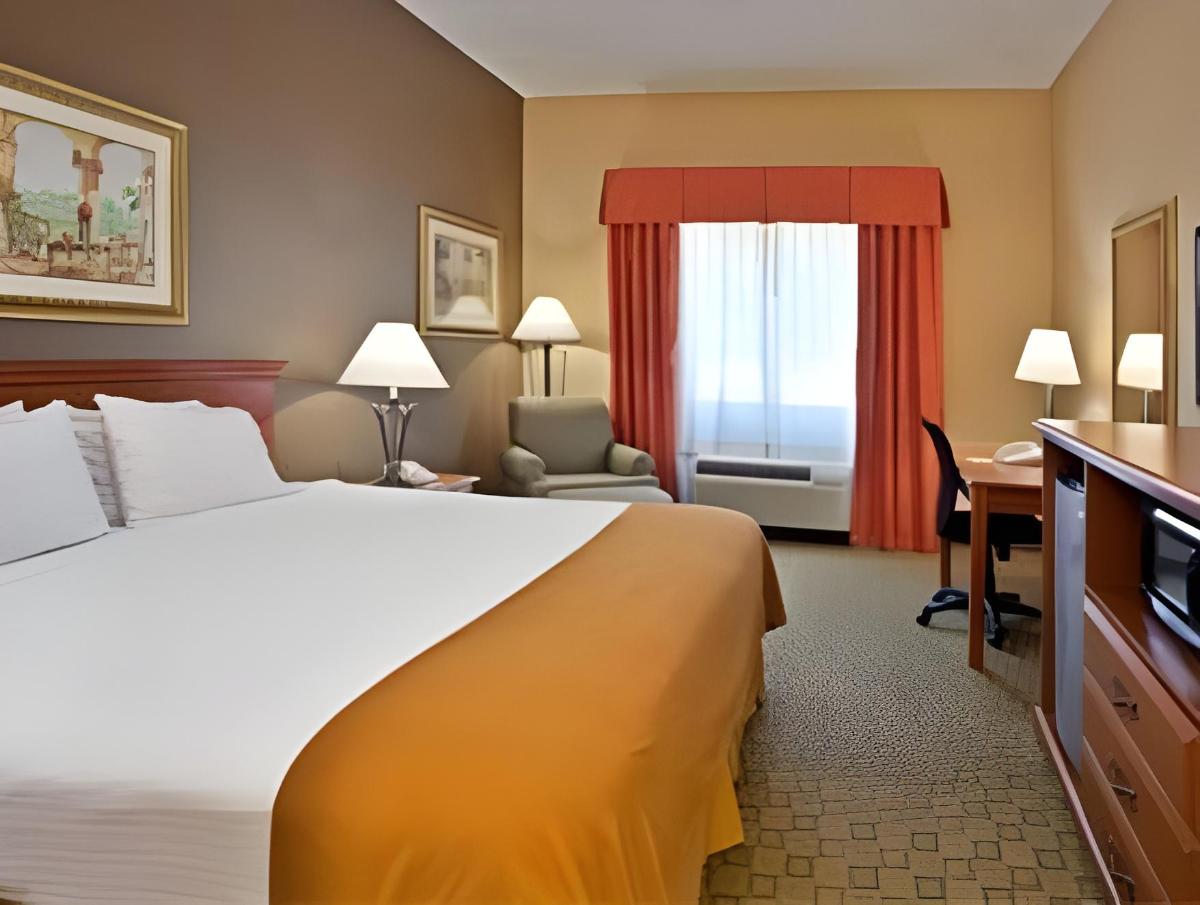Holiday Inn Express & Suites Tavares an IHG Hotel - image 7