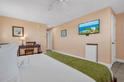 Dove Creek Resort & Marina - image 15