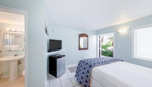 Creekside Inn Islamorada - image 29