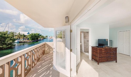 Creekside Inn Islamorada - image 7