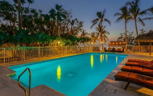 Atlantic Bay Resort - image 2