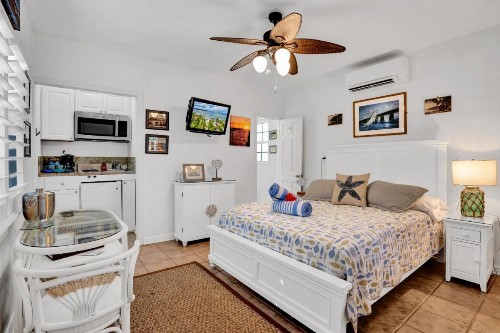 Island Bay Resort - image 26