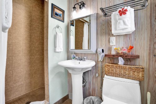 Island Bay Resort - image 4