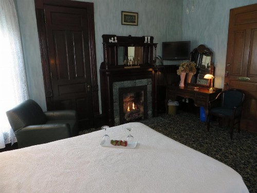 Market Street Inn - image 19