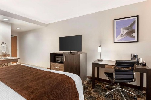 Best Western Plus Country Park Hotel - image 31