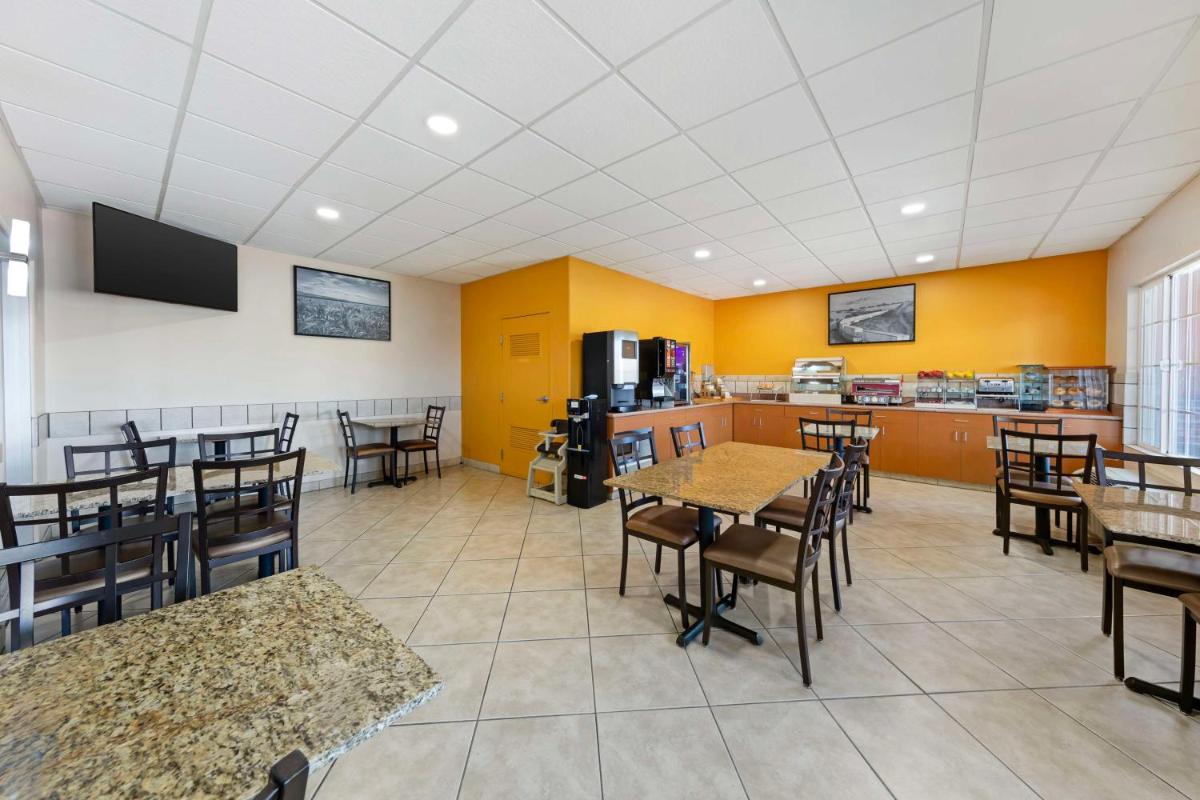 Best Western Plus Country Park Hotel - image 7