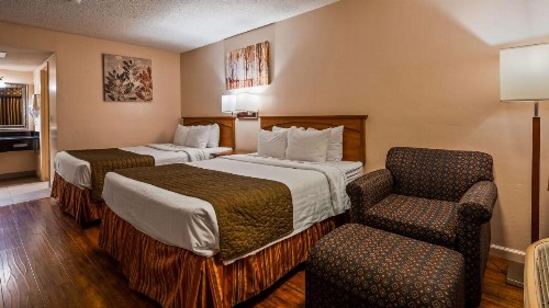 SureStay Hotel by Best Western Tehachapi - image 12