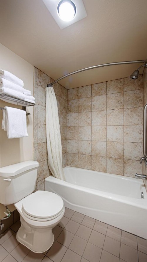 SureStay Hotel by Best Western Tehachapi - image 19