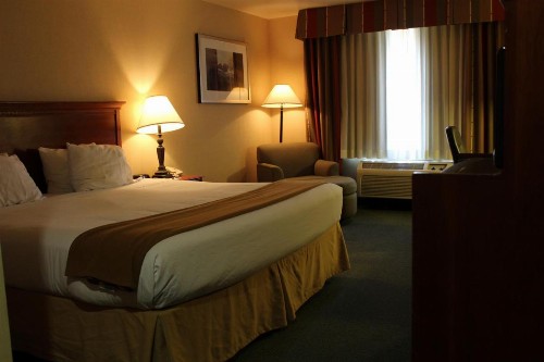 Holiday Inn Express Tehachapi an IHG Hotel - image 10