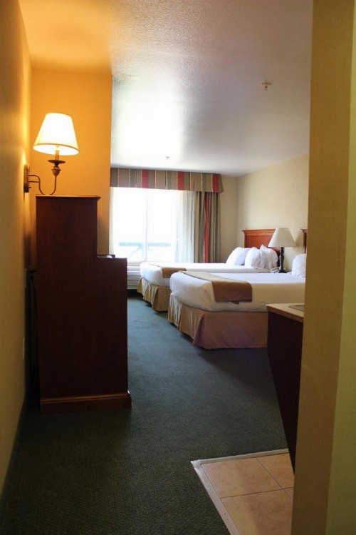 Holiday Inn Express Tehachapi an IHG Hotel - image 28