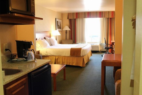 Holiday Inn Express Tehachapi an IHG Hotel - image 35