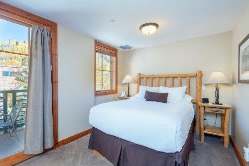 Inn at Lost Creek - image 15