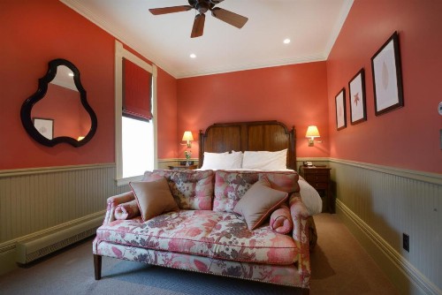 New Sheridan Hotel - image 7