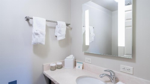 Hotel Columbia - image 33