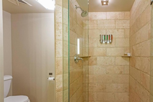 Hotel Columbia - image 36