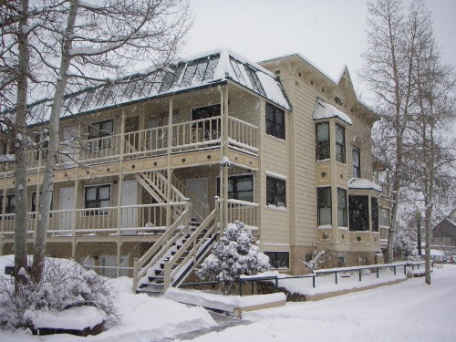 The Victorian Inn - image 10