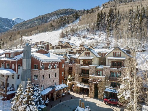 The Auberge Residences at Element 52 - image 1