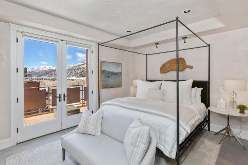 The Auberge Residences at Element 52 - image 41