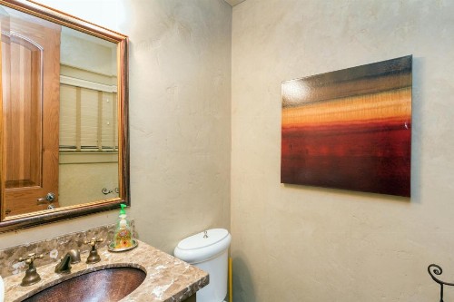 211 A SOUTH OAK by Exceptional Stays - image 9