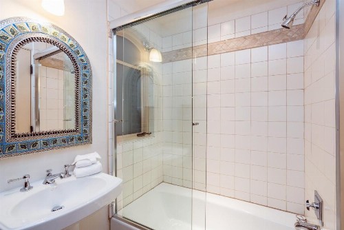RIVERCROWN 7 by Exceptional Stays - image 12