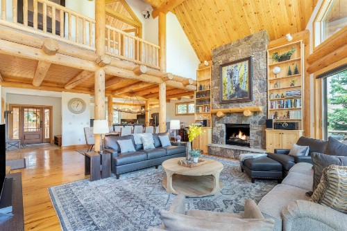 MOUNTAIN MELODY by Exceptional Stays - image 2