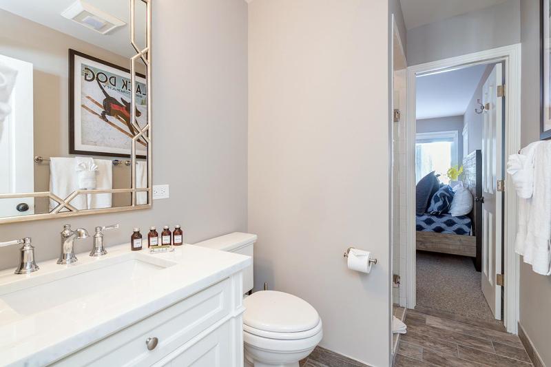 ETTA PLACE 101 by Exceptional Stays - image 6