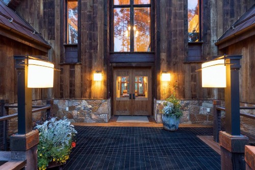 ALPENGLOW by Exceptional Stays - image 17