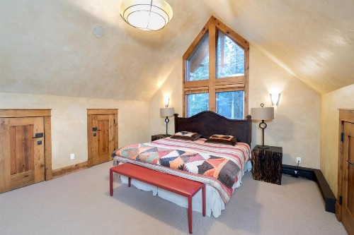 ALPENGLOW by Exceptional Stays - image 25