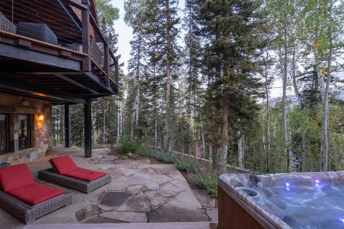 ALPENGLOW by Exceptional Stays - image 3