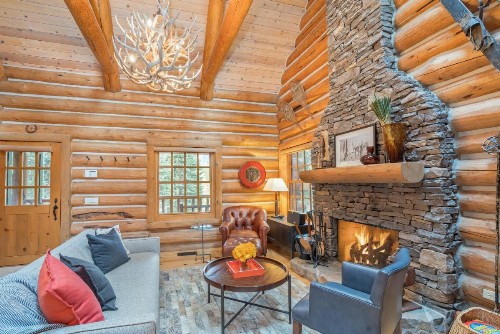 YELLOW BRICK CABIN by Exceptional Stays - image 3