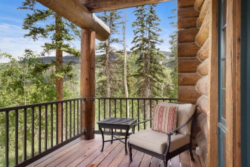 HILLTOP HIDEAWAY by Exceptional Stays - image 12