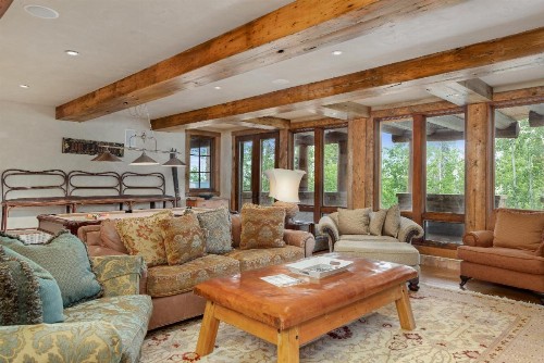 HILLTOP HIDEAWAY by Exceptional Stays - image 20