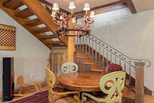 HILLTOP HIDEAWAY by Exceptional Stays - image 23