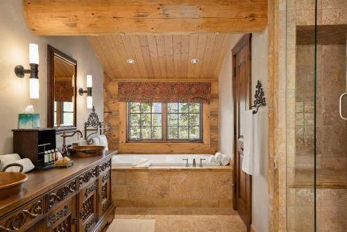 HILLTOP HIDEAWAY by Exceptional Stays - image 35