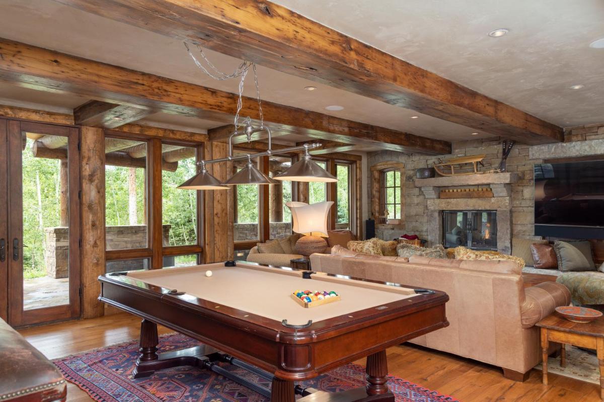 HILLTOP HIDEAWAY by Exceptional Stays - image 4
