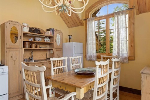 HILLTOP HIDEAWAY by Exceptional Stays - image 47